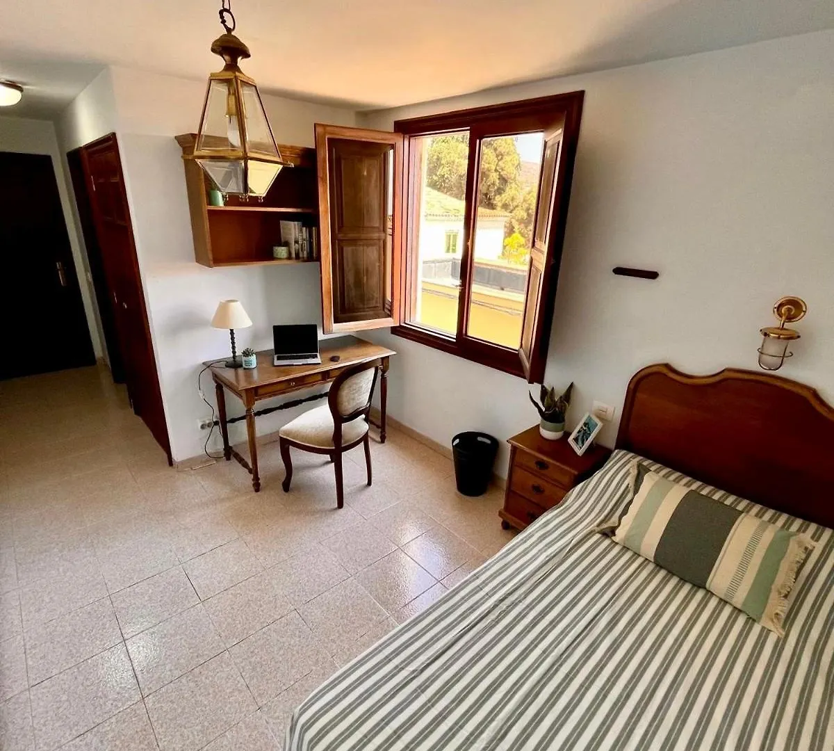 Гостевой дом Отель Zen Den Coliving - For Digital Nomads Only Арона